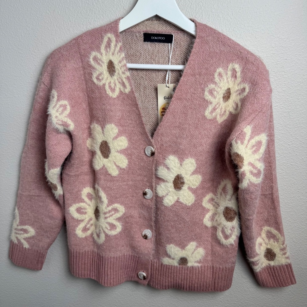 Floral Button Front Coquette Cardigan Size S Regular Pink Fuzzy Daisy Knit